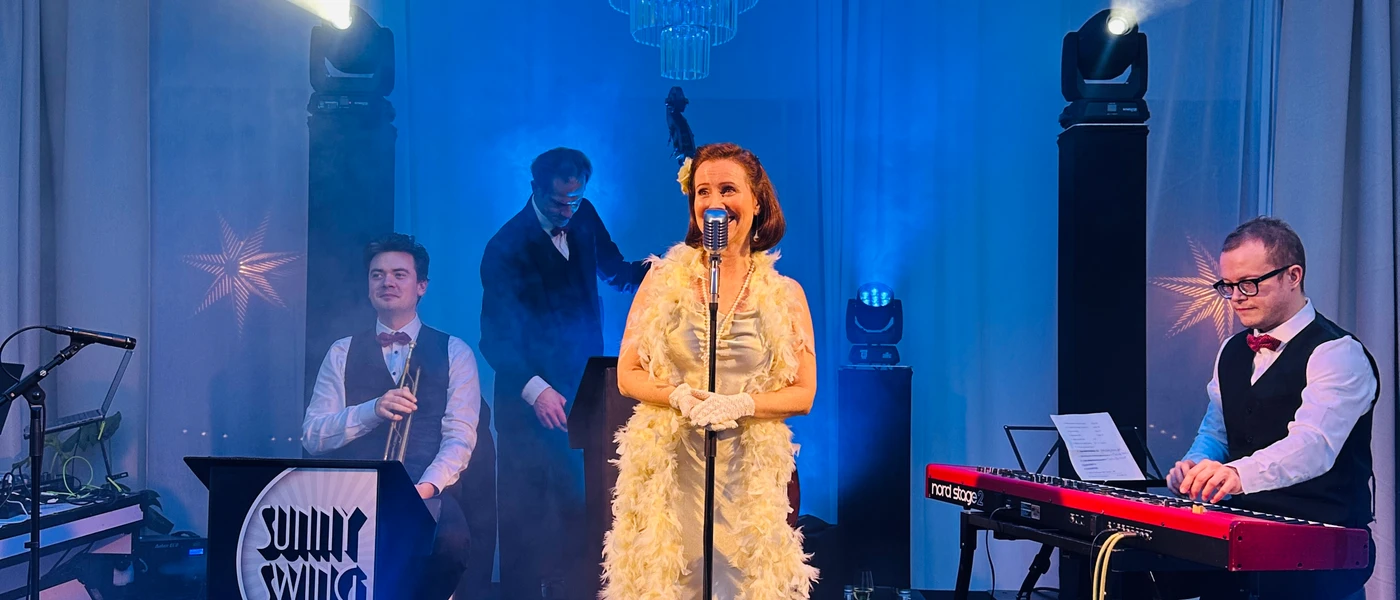 Prvorepublikový vánoční ples